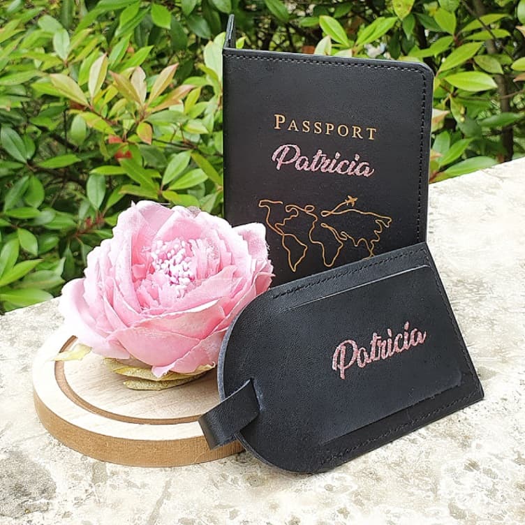 Etui passport et etiquette valise